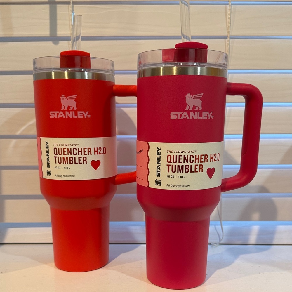 Valentines themed Stanley Quencher H2.0 Tumbler -  Red and Pink
